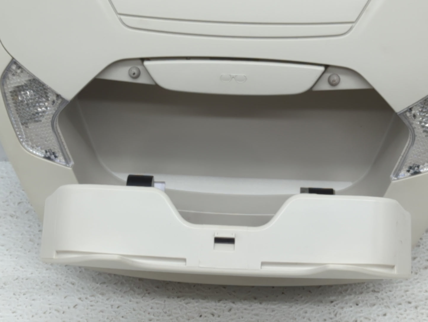 2015-2019 Ford Escape Center Floor Console P/N:15610514 Fits Fits 2015 2016 2017 2018 2019 OEM Used Auto Parts - Oemusedauto