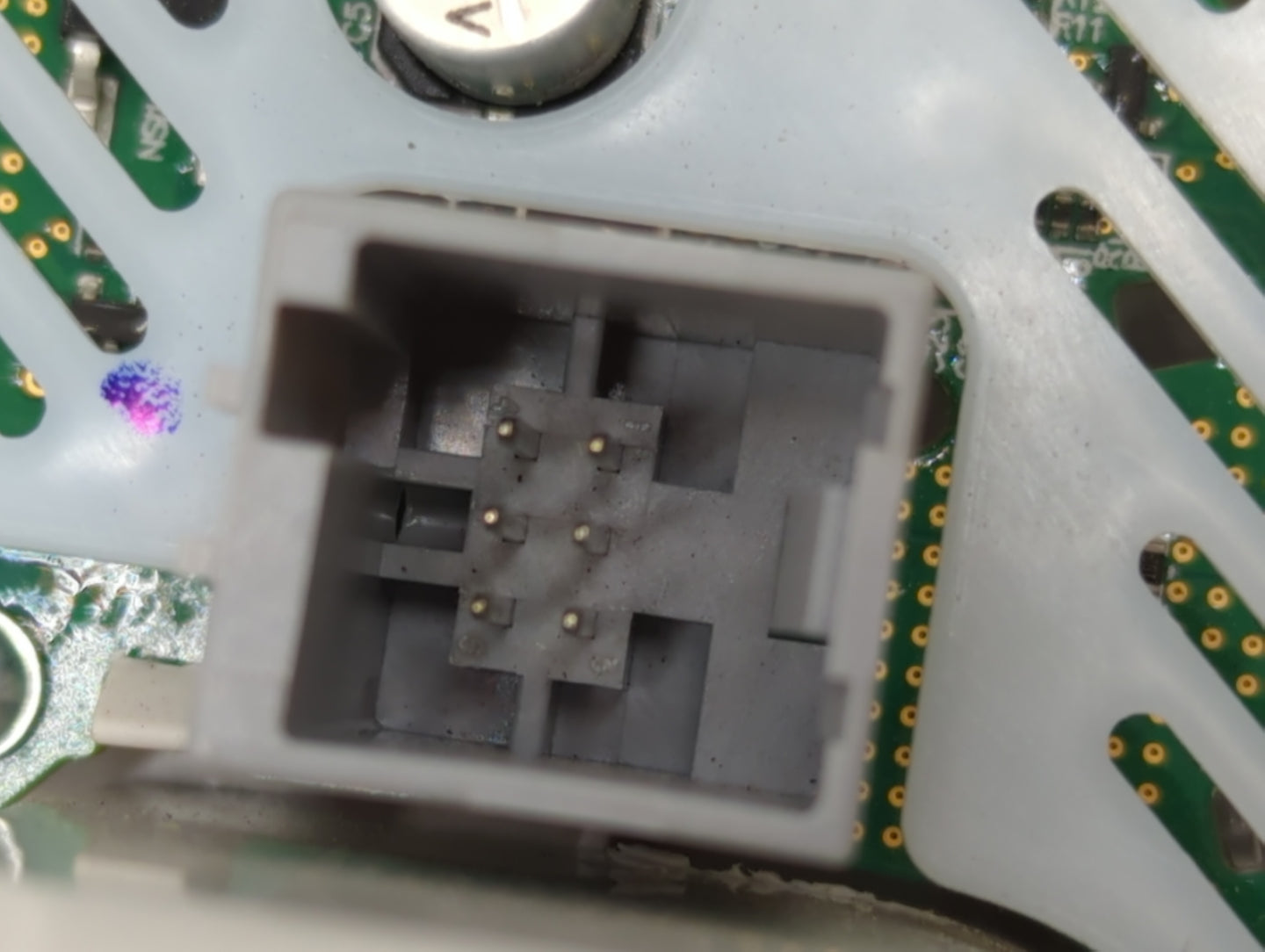 2015-2019 Ford Escape Center Floor Console P/N:15610514 Fits Fits 2015 2016 2017 2018 2019 OEM Used Auto Parts - Oemusedauto