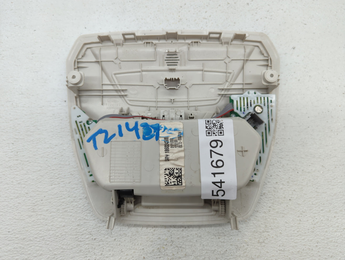 2015-2019 Ford Escape Center Floor Console P/N:15610514 Fits Fits 2015 2016 2017 2018 2019 OEM Used Auto Parts - Oemusedauto