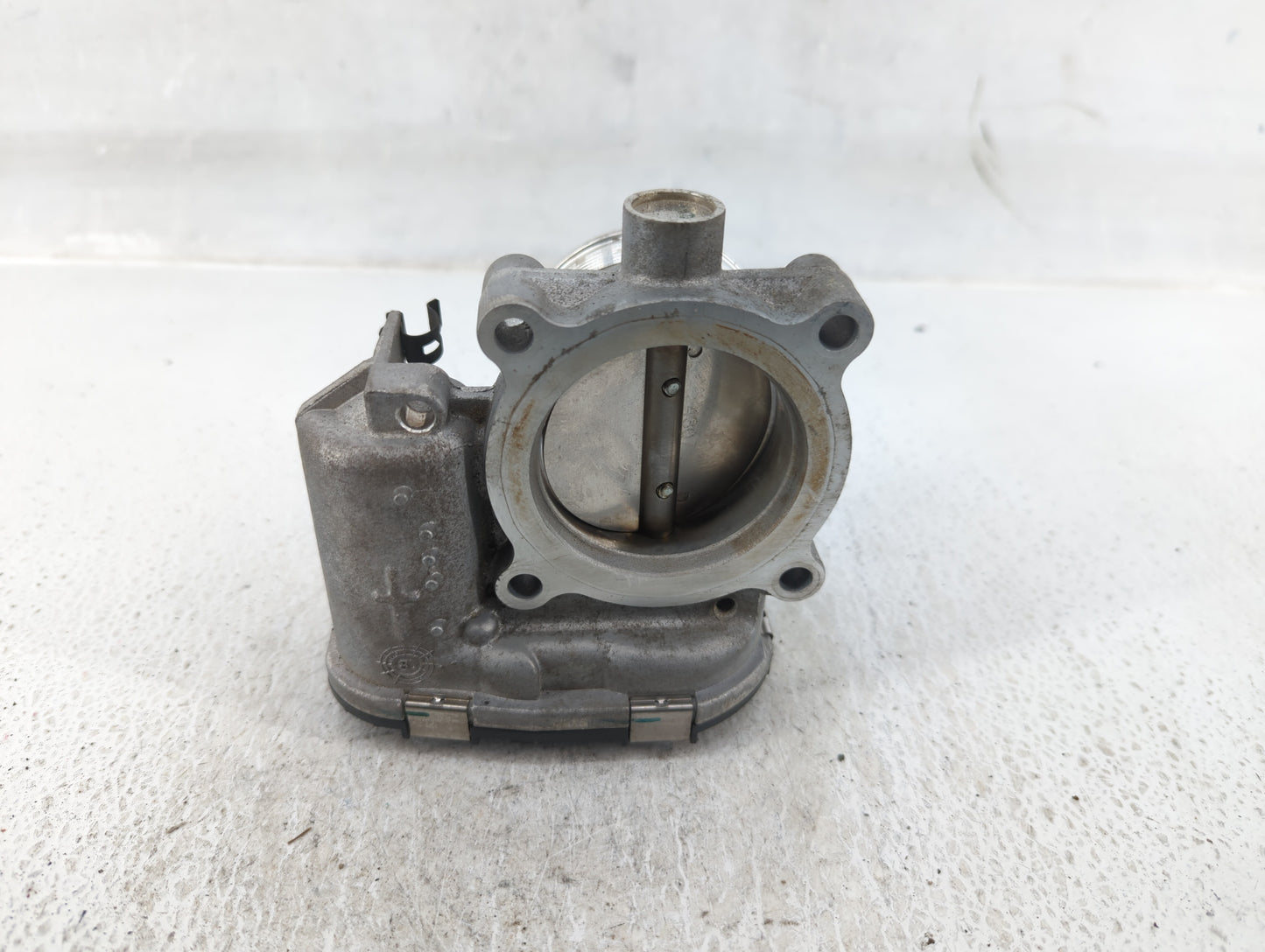 2017-2019 Ford Escape Throttle Body P/N:DS7E-9F991-BB Fits Fits 2014 2015 2016 2017 2018 2019 2020 2021 2022 OEM Used Auto P