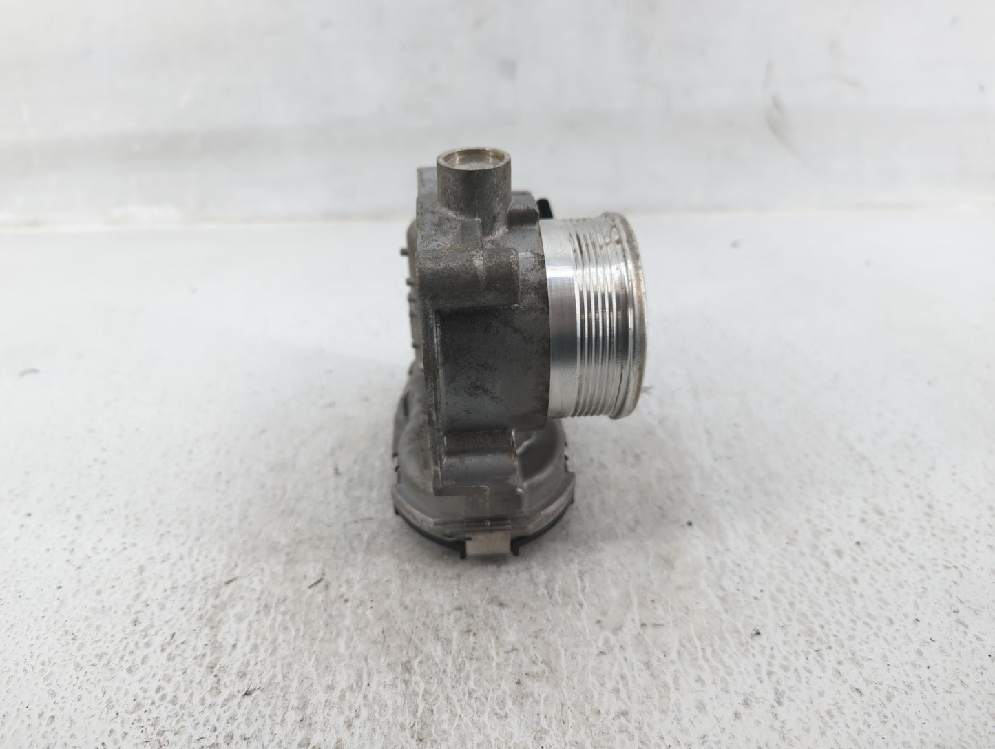 2017-2019 Ford Escape Throttle Body P/N:DS7E-9F991-BB Fits Fits 2014 2015 2016 2017 2018 2019 2020 2021 2022 OEM Used Auto P