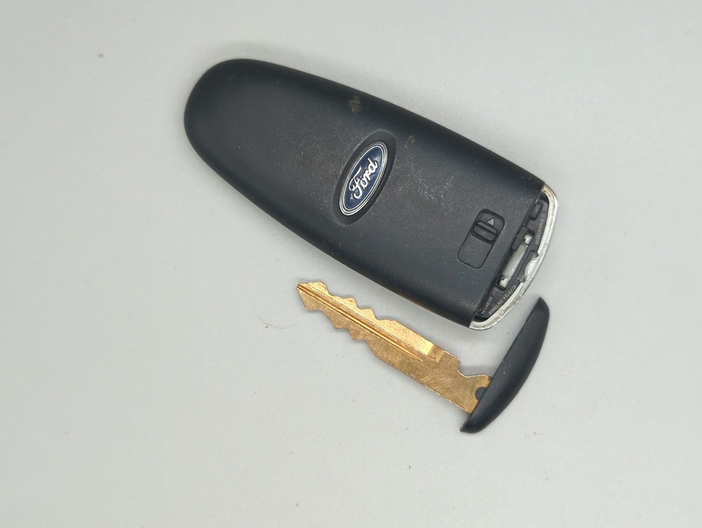 Ford Escape Keyless Entry Remote Fob M3n5wy8609   Bt4t-15k601-Hx 5 Buttons - Oemusedautoparts1.com