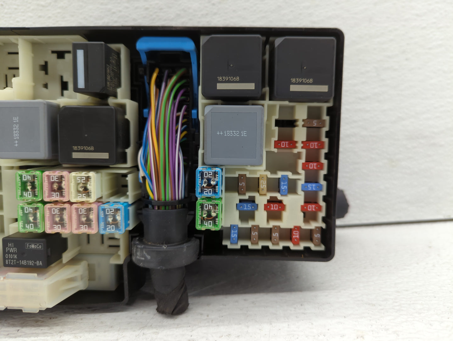 2019 Ford Escape Fusebox Fuse Box Panel Relay Module P/N:AV6T-14A067-AD Fits OEM Used Auto Parts - Oemusedautoparts1.com