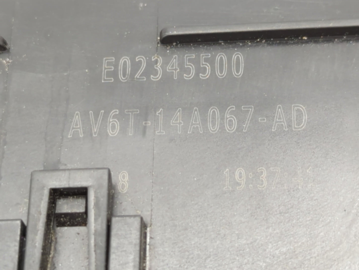 2019 Ford Escape Fusebox Fuse Box Panel Relay Module P/N:AV6T-14A067-AD Fits OEM Used Auto Parts - Oemusedautoparts1.com