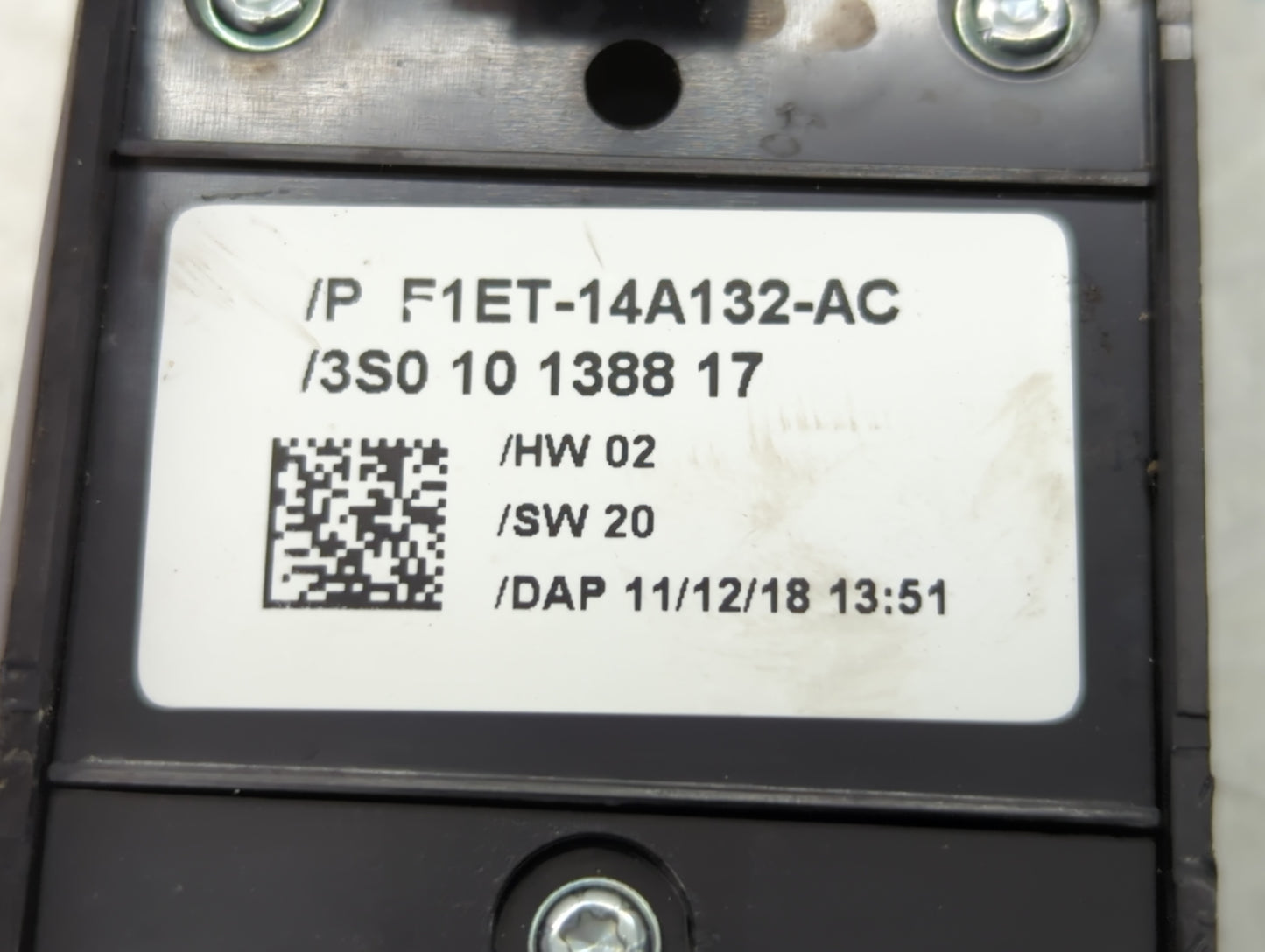 2017-2019 Ford Escape Master Power Window Switch Replacement Driver Side Left P/N:F1ET-14A132-AC 3S0 10 1388 17 Fits OEM Use