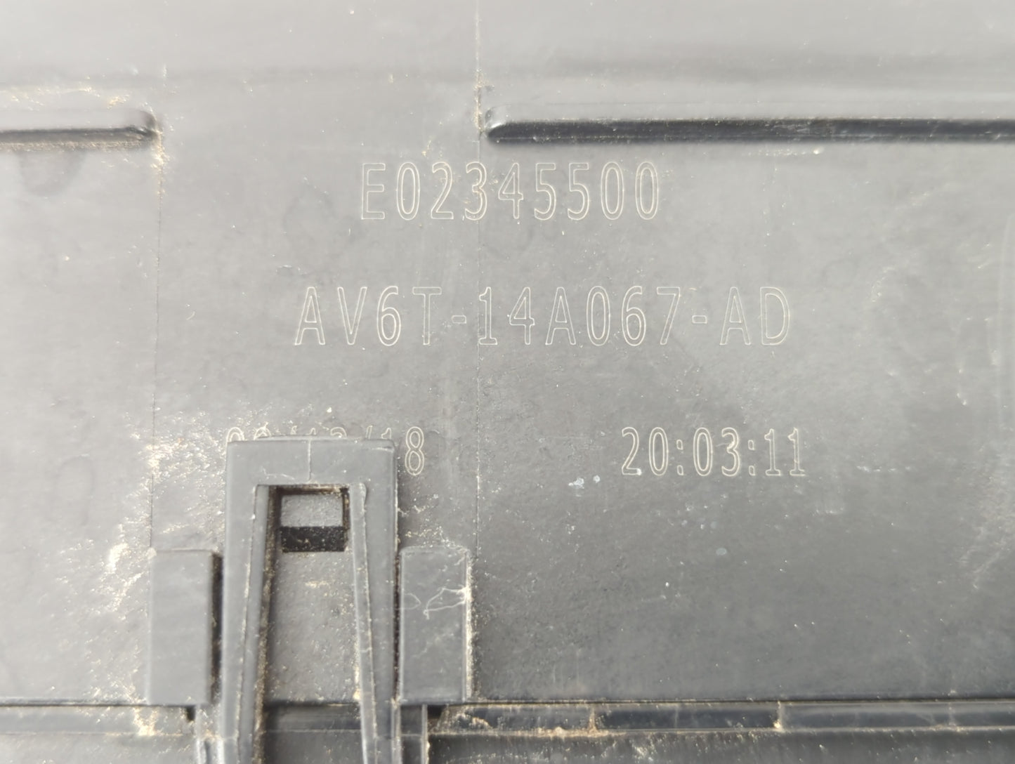2019 Ford Escape Fusebox Fuse Box Panel Relay Module P/N:AV6T-14A142-AB Fits OEM Used Auto Parts - Oemusedautoparts1.com