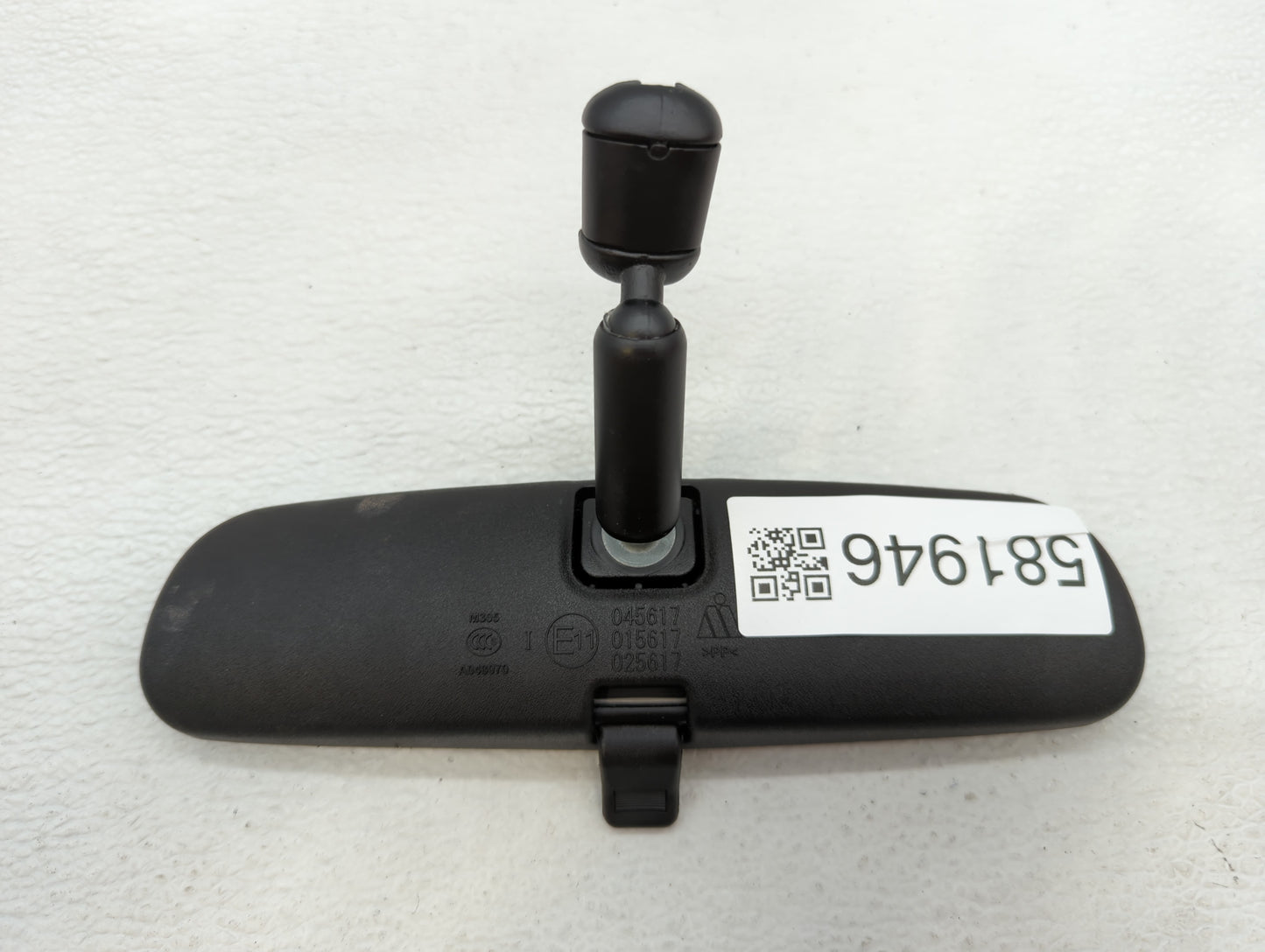 2017-2019 Ford Escape Interior Rear View Mirror Replacement OEM P/N:E11045617 Fits Fits 2015 2016 2017 2018 2019 OEM Used Au