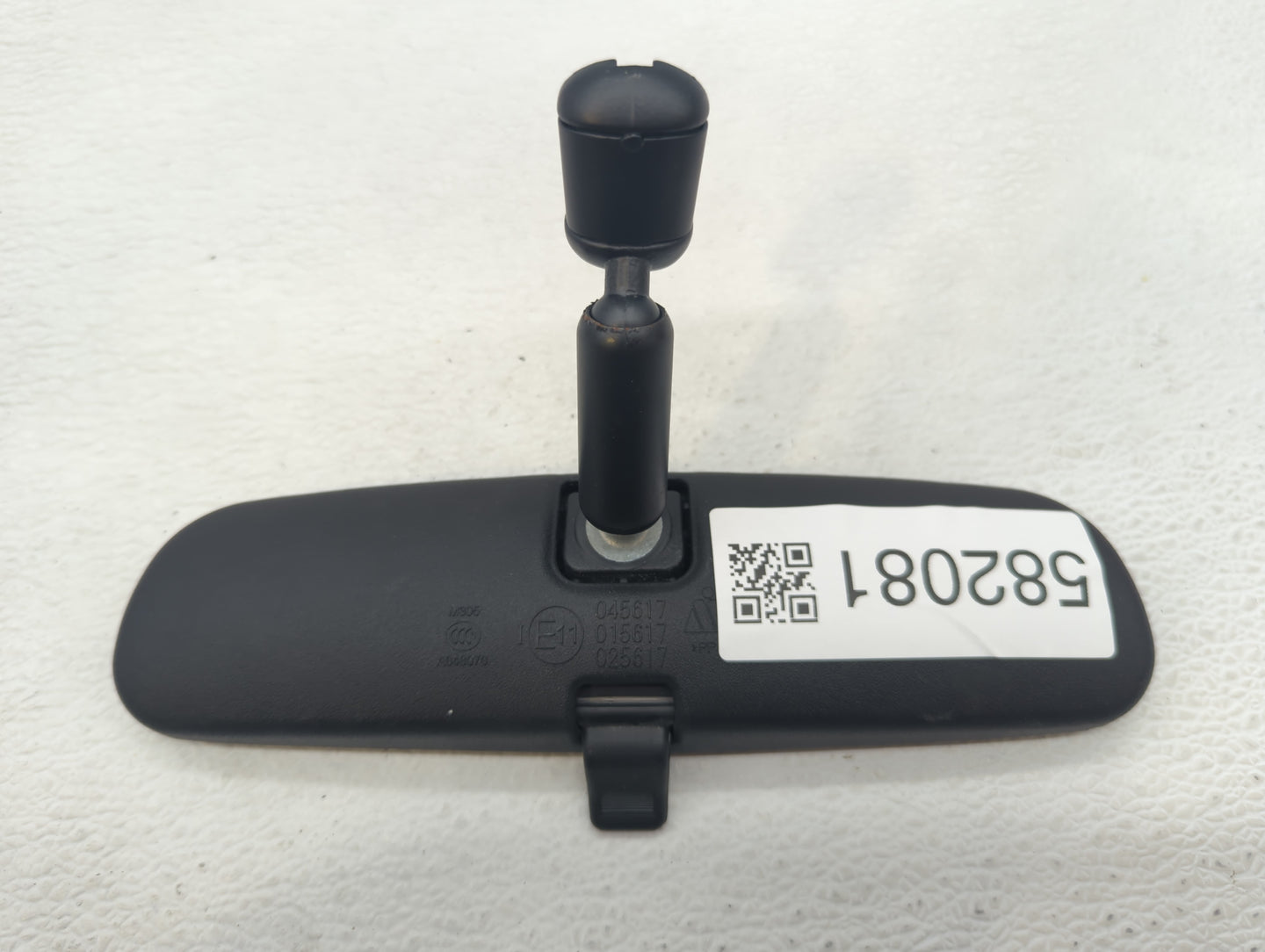 2017-2019 Ford Escape Interior Rear View Mirror Replacement OEM P/N:E11045617 Fits Fits 2015 2016 2017 2018 2019 OEM Used Au