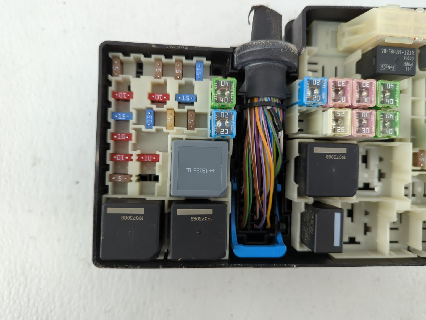 2019 Ford Escape Fusebox Fuse Box Panel Relay Module P/N:AV6T-14A142-AB Fits OEM Used Auto Parts - Oemusedautoparts1.com