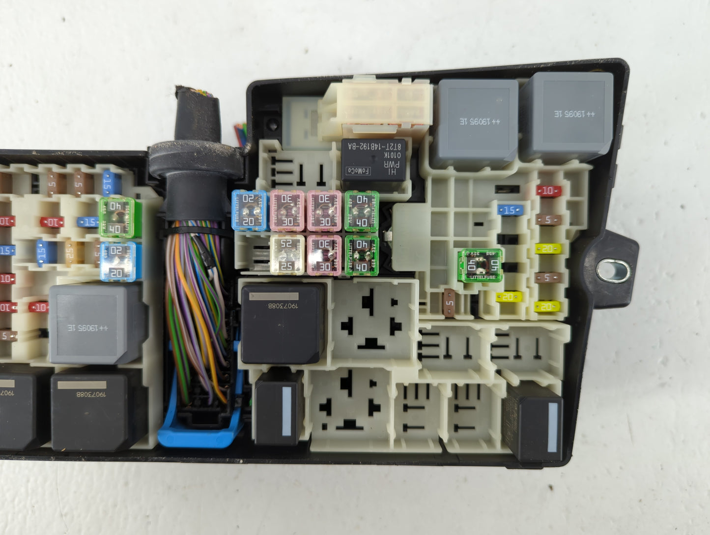 2019 Ford Escape Fusebox Fuse Box Panel Relay Module P/N:AV6T-14A142-AB Fits OEM Used Auto Parts - Oemusedautoparts1.com