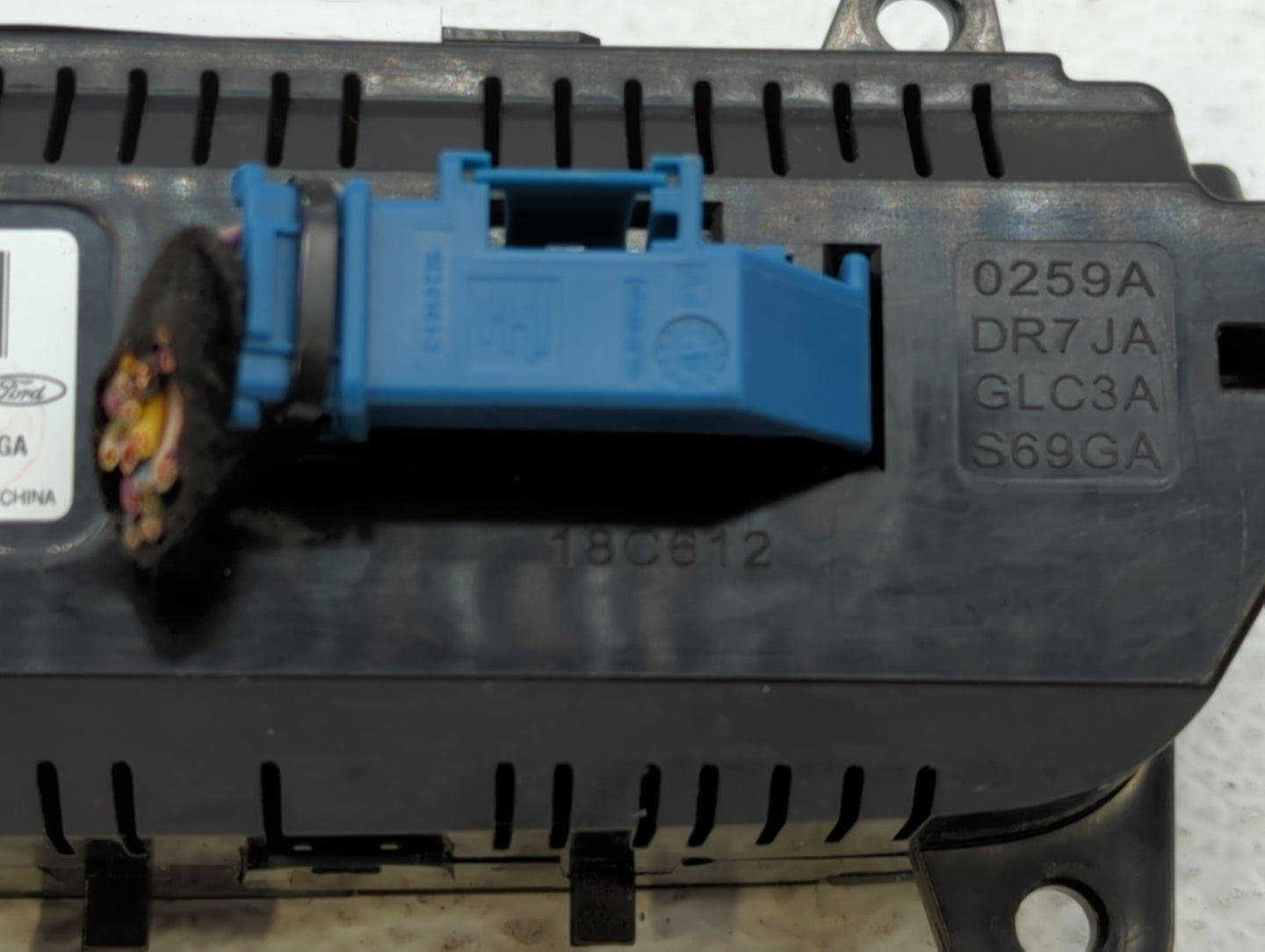2018-2019 Ford Escape Climate Control Module Temperature AC/Heater Replacement P/N:GJ5T-18C612-CK Fits Fits 2018 2019 OEM Us