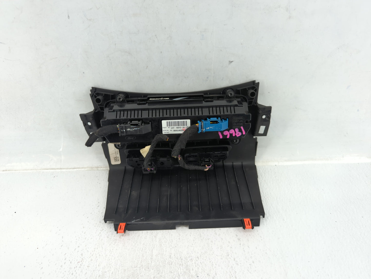 2018-2019 Ford Escape Climate Control Module Temperature AC/Heater Replacement P/N:GJ5T-18C612-CK Fits Fits 2018 2019 OEM Us