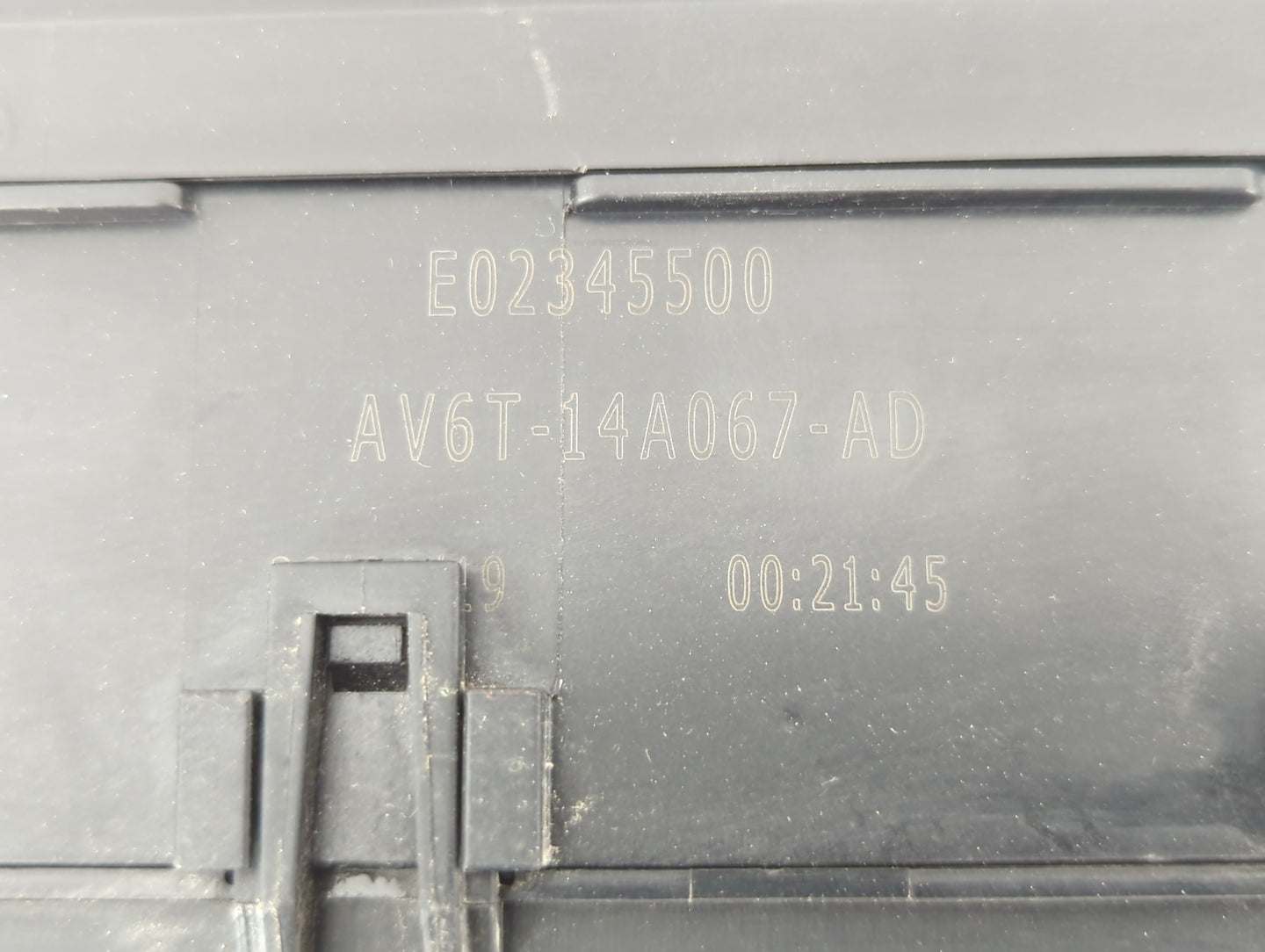 2019 Ford Escape Fusebox Fuse Box Panel Relay Module P/N:AV6T-14A142-AB Fits OEM Used Auto Parts - Oemusedautoparts1.com