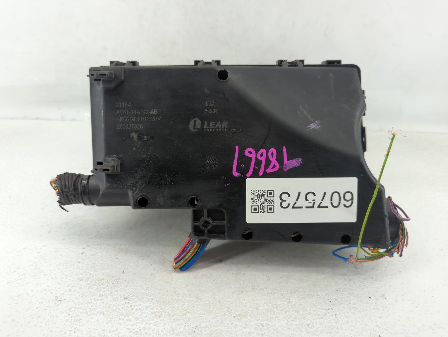 2019 Ford Escape Fusebox Fuse Box Panel Relay Module P/N:AV6T-14A142-AB Fits OEM Used Auto Parts - Oemusedautoparts1.com
