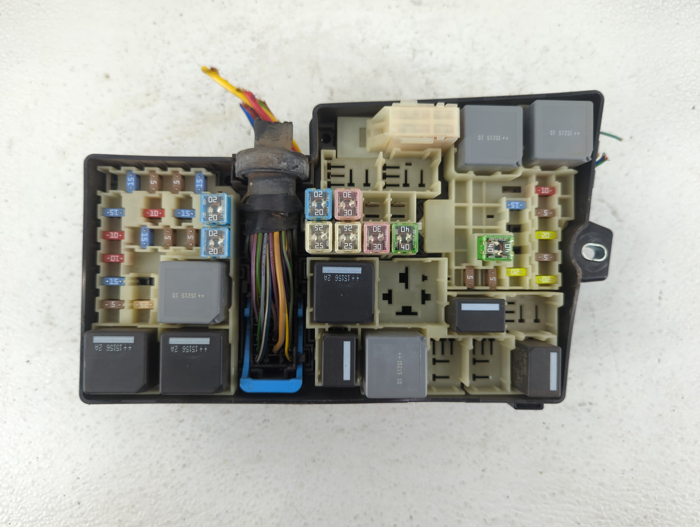 2019 Ford Escape Fusebox Fuse Box Panel Relay Module P/N:AV6T-14A142-AB Fits OEM Used Auto Parts - Oemusedautoparts1.com
