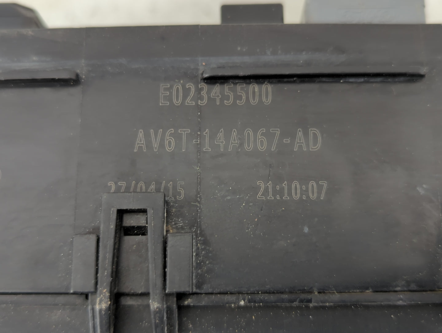 2019 Ford Escape Fusebox Fuse Box Panel Relay Module P/N:AV6T-14A142-AB Fits OEM Used Auto Parts - Oemusedautoparts1.com