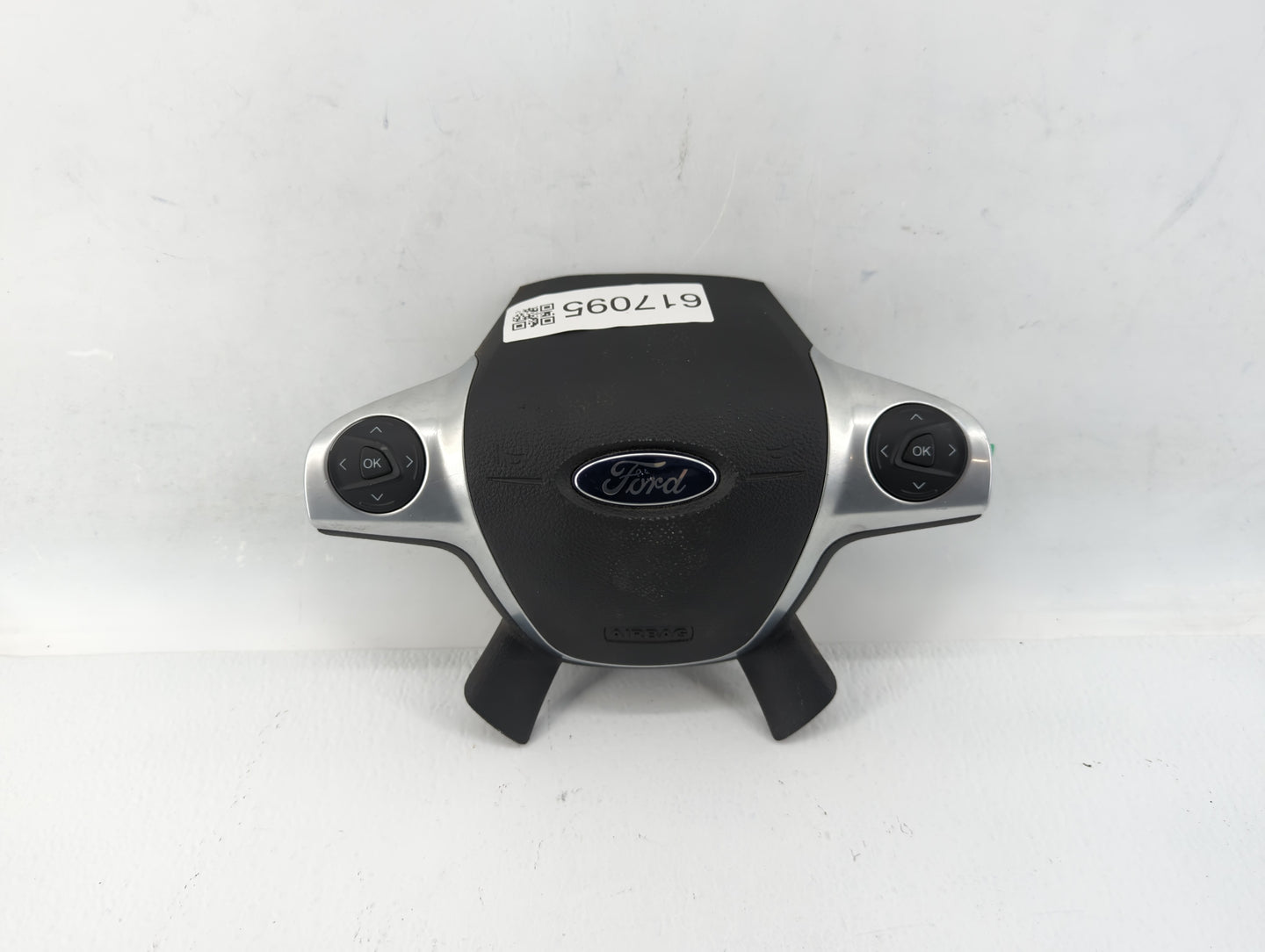 2017-2019 Ford Escape Air Bag Driver Left Steering Wheel Mounted P/N:CJ54 A042B85 BC3 Fits Fits 2017 2018 2019 OEM Used Auto