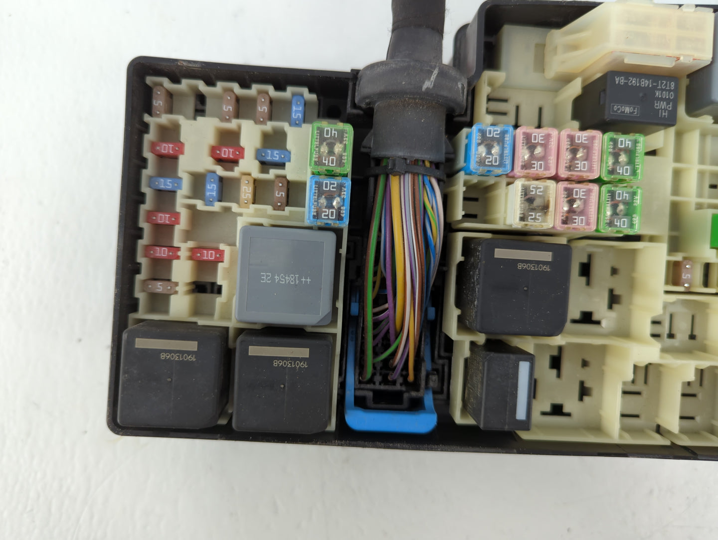 2019 Ford Escape Fusebox Fuse Box Panel Relay Module P/N:AV6T-14A067-AD Fits OEM Used Auto Parts - Oemusedautoparts1.com