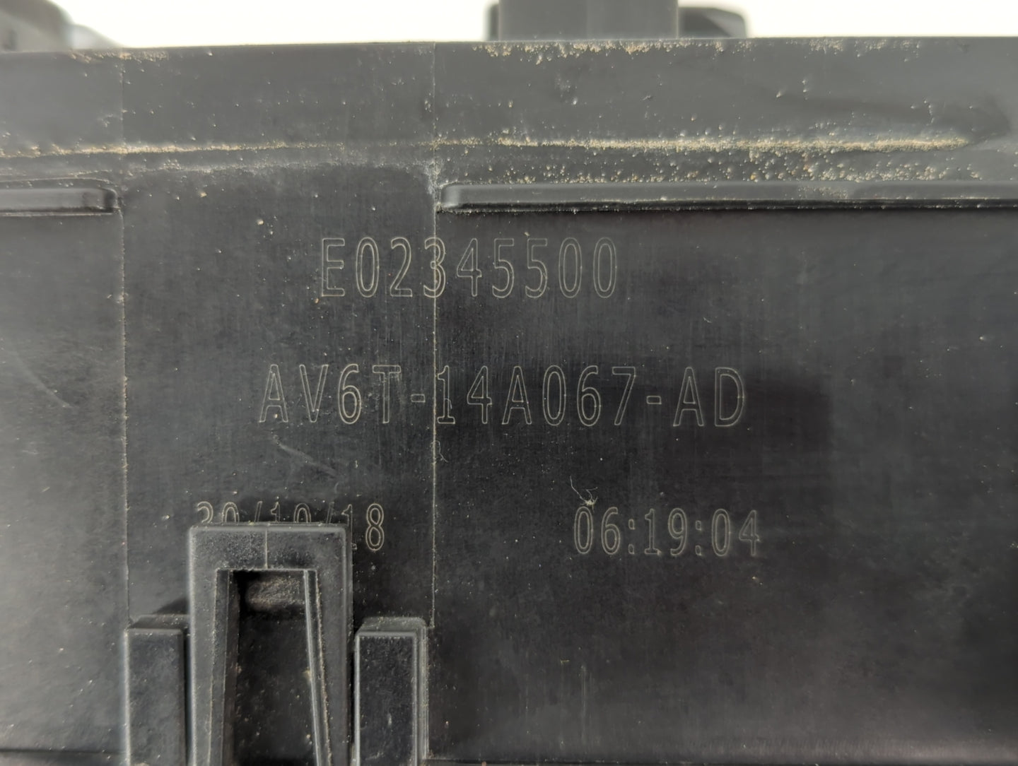 2019 Ford Escape Fusebox Fuse Box Panel Relay Module P/N:AV6T-14A067-AD Fits OEM Used Auto Parts - Oemusedautoparts1.com