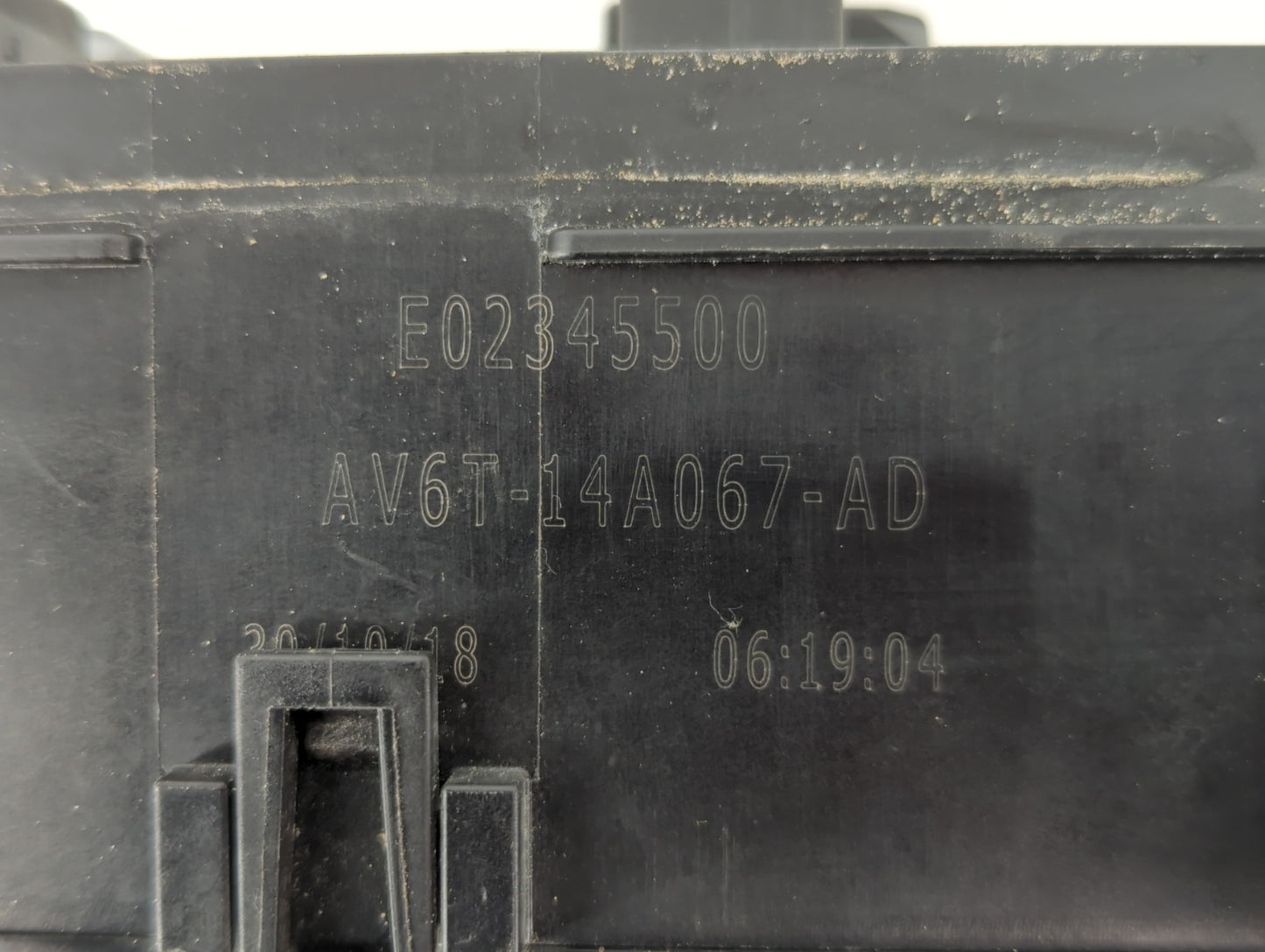 2019 Ford Escape Fusebox Fuse Box Panel Relay Module P/N:AV6T-14A067-AD Fits OEM Used Auto Parts - Oemusedautoparts1.com