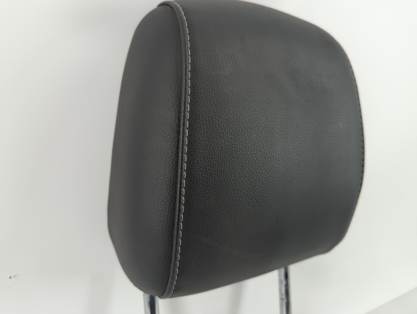 2019 Ford Escape Headrest Head Rest Front Driver Passenger Seat Black - Oemusedautoparts1.com