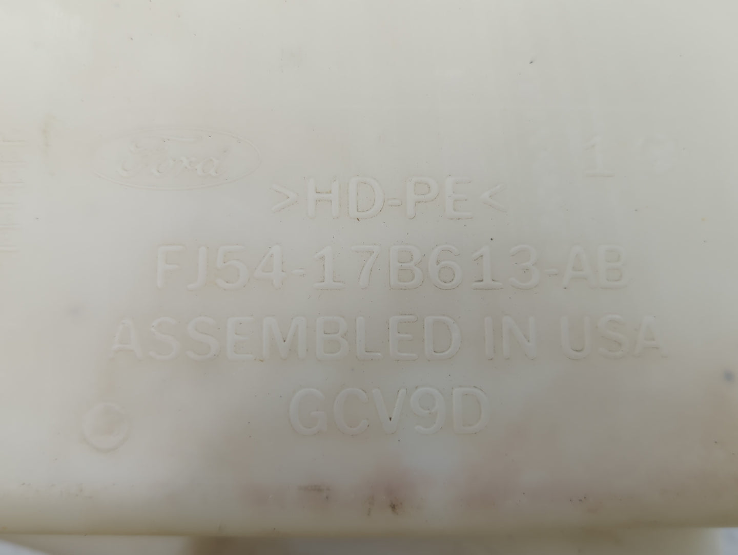 2015-2019 Ford Escape Windshield Washer Fluid Reservoir Bottle Oem - Oemusedautoparts1.com