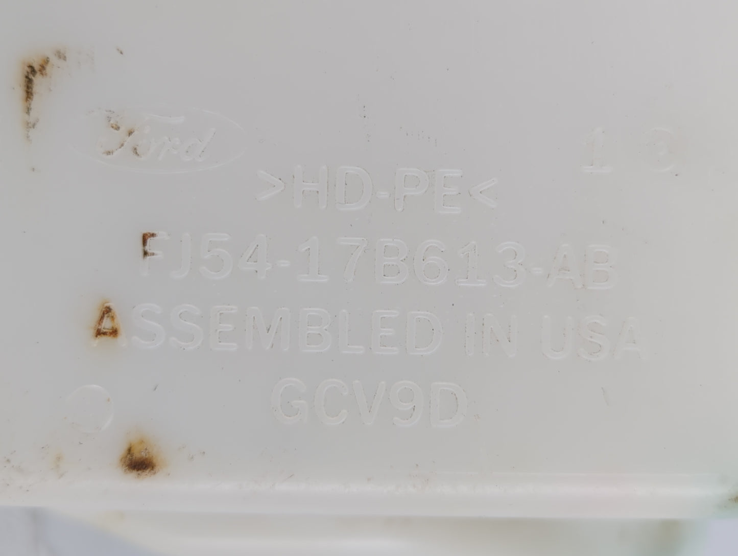 2015-2019 Ford Escape Windshield Washer Fluid Reservoir Bottle Oem - Oemusedautoparts1.com