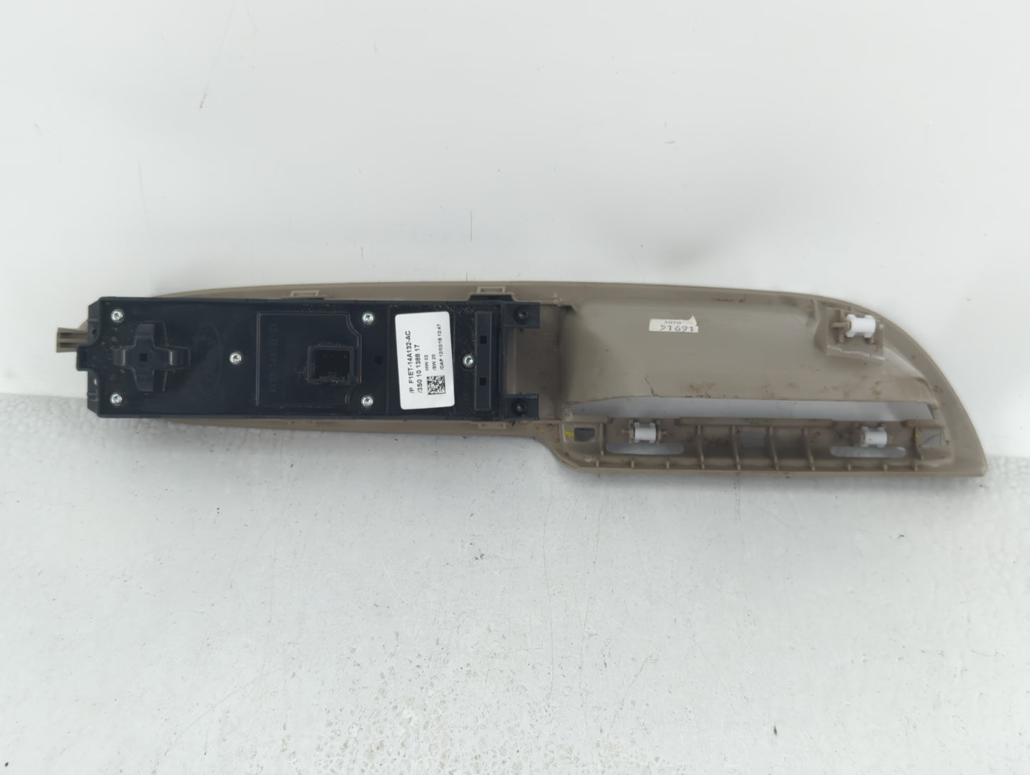2017-2019 Ford Escape Master Power Window Switch Replacement Driver Side Left P/N:F1ET-14A132-AC Fits OEM Used Auto Parts - 