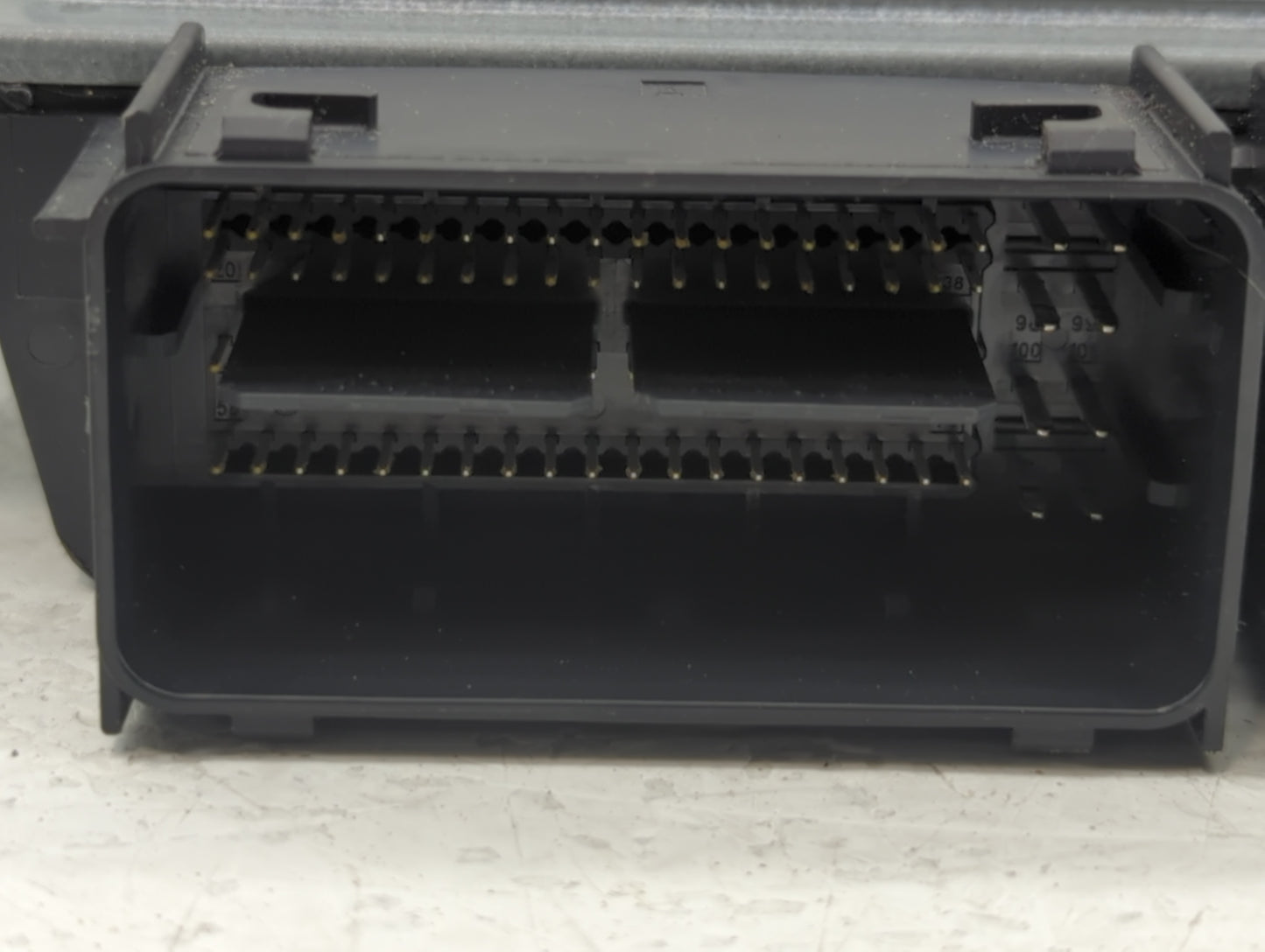 2017-2019 Ford Escape PCM Engine Control Computer ECU ECM PCU OEM P/N:HJ5A-12A650-MA Fits Fits 2017 2018 2019 OEM Used Auto 