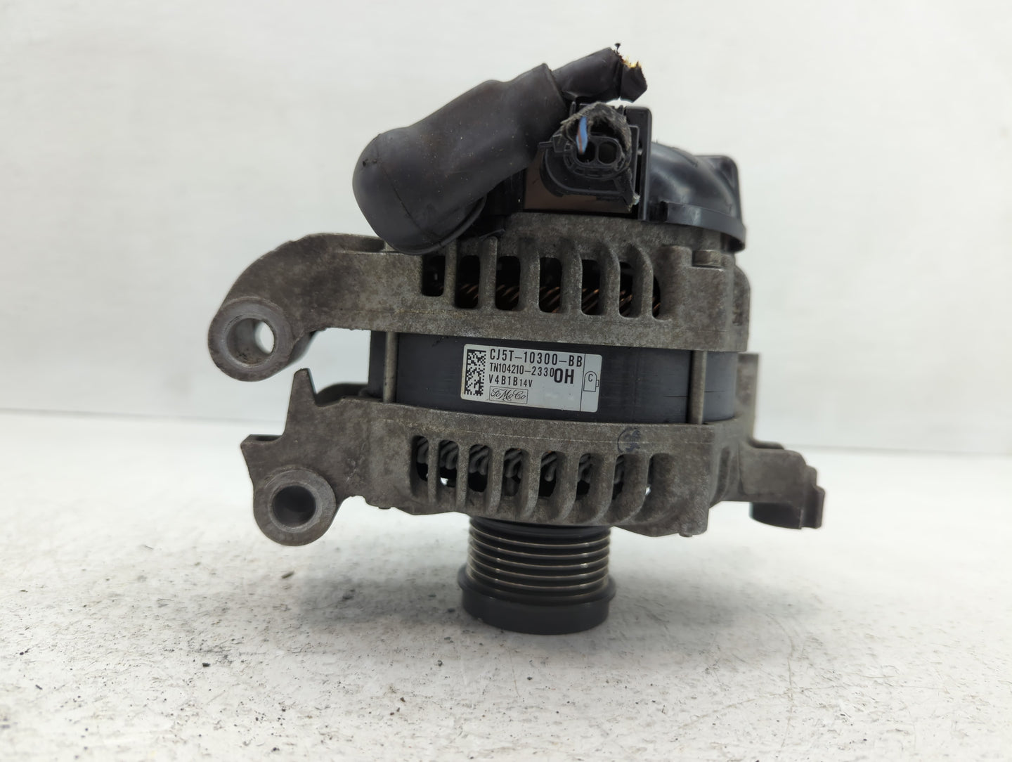 2013-2019 Ford Escape Alternator Replacement Generator Charging Assembly Engine OEM P/N:CJ5T-10300-BB Fits OEM Used Auto Par
