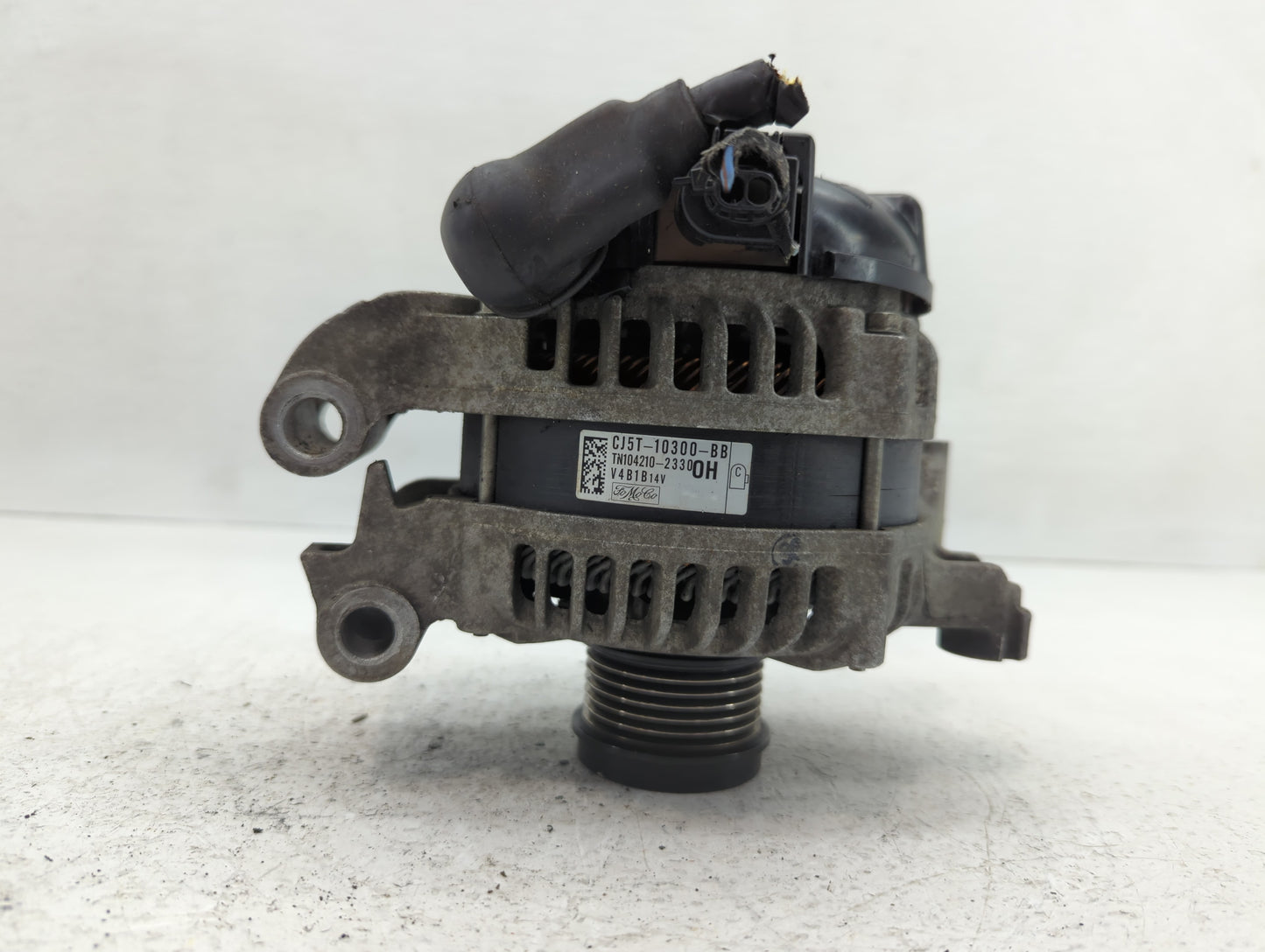 2013-2019 Ford Escape Alternator Replacement Generator Charging Assembly Engine OEM P/N:CJ5T-10300-BB Fits OEM Used Auto Par