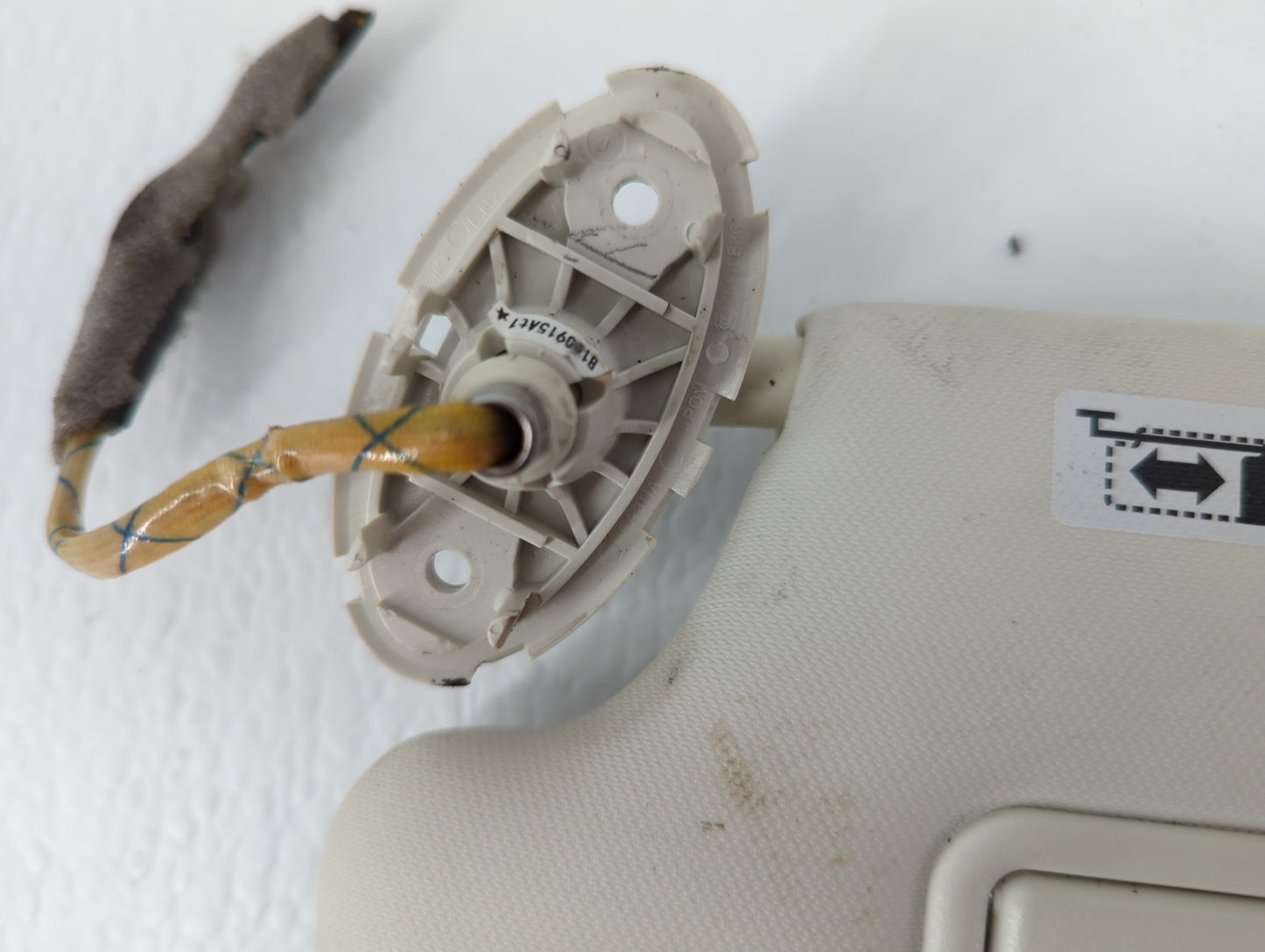 2013-2019 Ford Escape Sun Visor Shade Replacement Passenger Right Mirror Fits Fits 2013 2014 2015 2016 2017 2018 2019 OEM Us