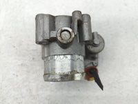 2017-2019 Ford Escape Throttle Body P/N:DS7G-9F991-CA B18 302 5196 Fits Fits 2014 2015 2016 2017 2018 2019 2020 OEM Used Aut