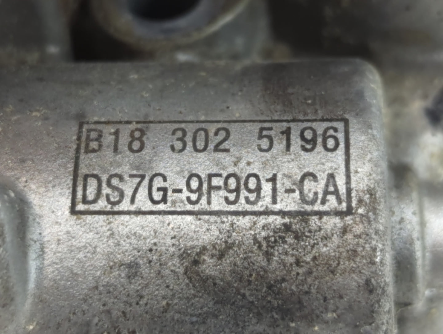 2017-2019 Ford Escape Throttle Body P/N:DS7G-9F991-CA B18 302 5196 Fits Fits 2014 2015 2016 2017 2018 2019 2020 OEM Used Aut