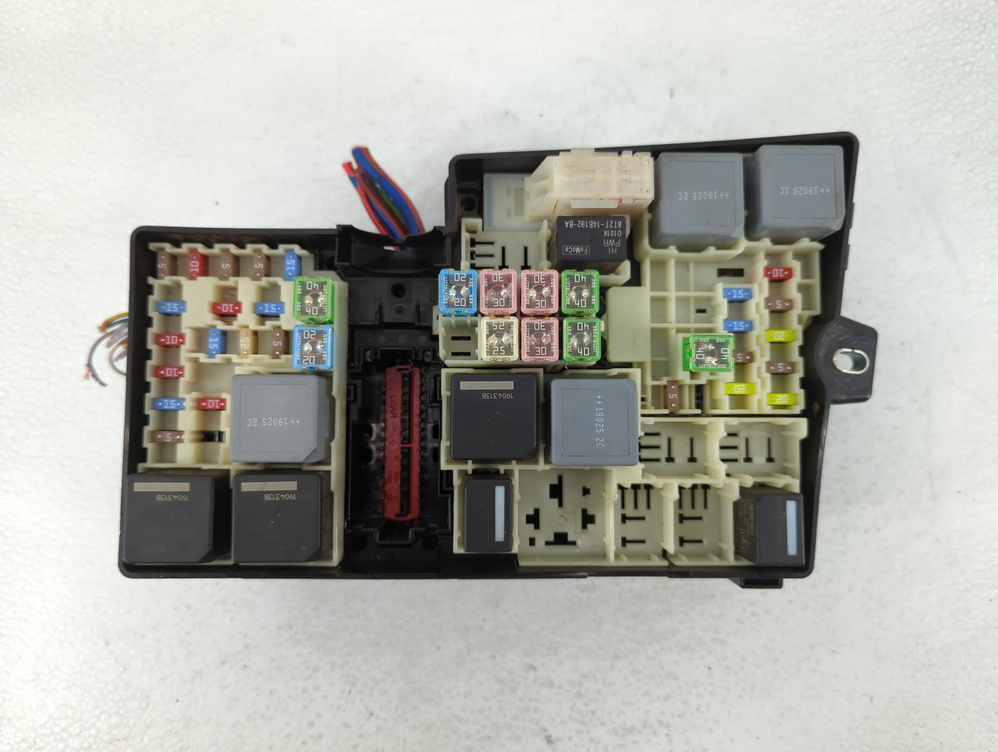 2019 Ford Escape Fusebox Fuse Box Panel Relay Module P/N:E00027328 AV6T-14A142-AB, E02345500, AV6T-14A067-AD Fits OEM Used A
