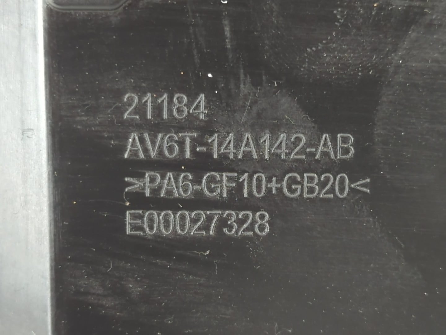 2019 Ford Escape Fusebox Fuse Box Panel Relay Module P/N:E00027328 AV6T-14A142-AB, E02345500, AV6T-14A067-AD Fits OEM Used A