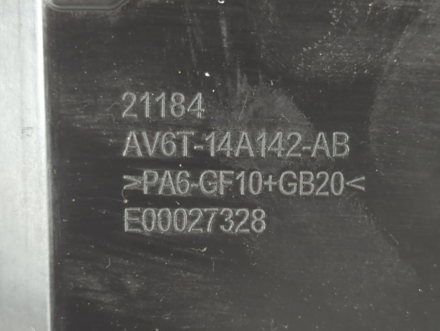 2019 Ford Escape Fusebox Fuse Box Panel Relay Module P/N:E00027328 AV6T-14A142-AB, E02345500, AV6T-14A067-AD Fits OEM Used A