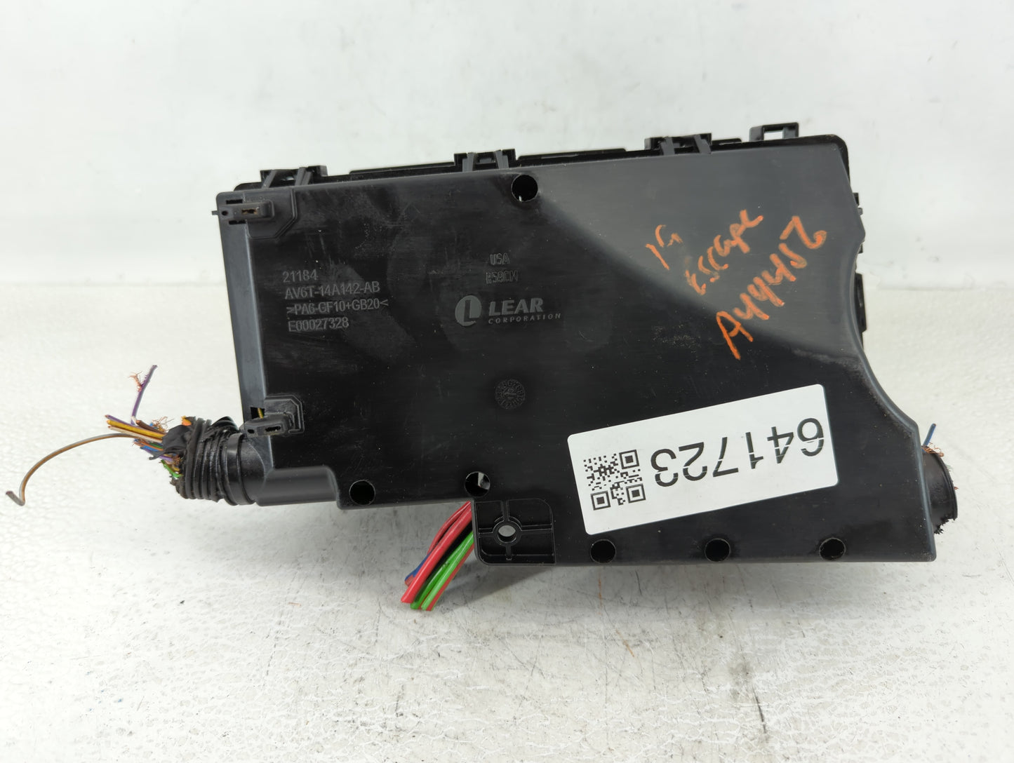 2019 Ford Escape Fusebox Fuse Box Panel Relay Module P/N:E00027328 AV6T-14A142-AB, E02345500, AV6T-14A067-AD Fits OEM Used A