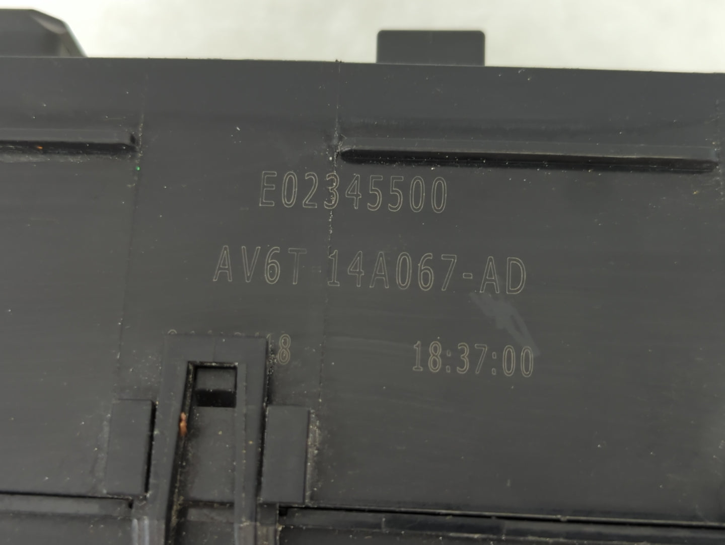 2019 Ford Escape Fusebox Fuse Box Panel Relay Module P/N:AV6T-14A067-AD Fits OEM Used Auto Parts - Oemusedautoparts1.com