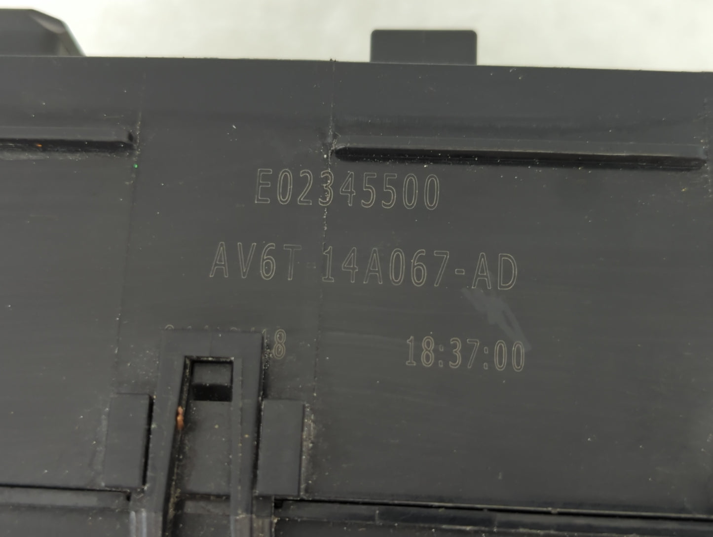 2019 Ford Escape Fusebox Fuse Box Panel Relay Module P/N:AV6T-14A067-AD Fits OEM Used Auto Parts - Oemusedautoparts1.com