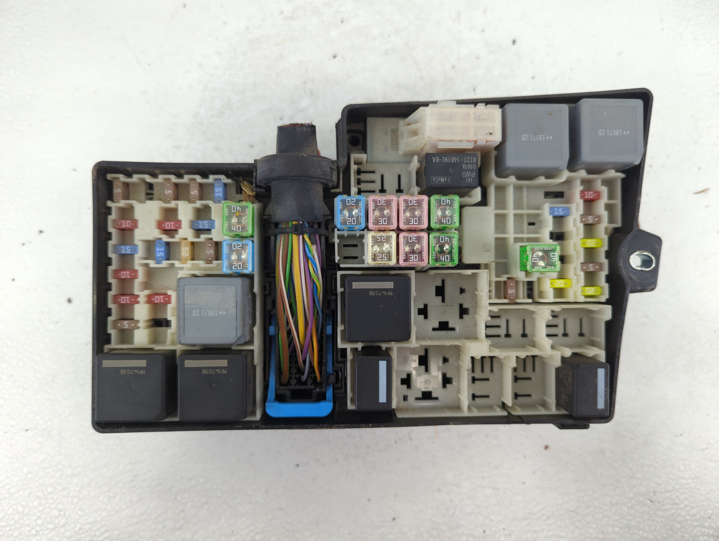 2019 Ford Escape Fusebox Fuse Box Panel Relay Module P/N:AV6T-14A067-AD Fits OEM Used Auto Parts - Oemusedautoparts1.com