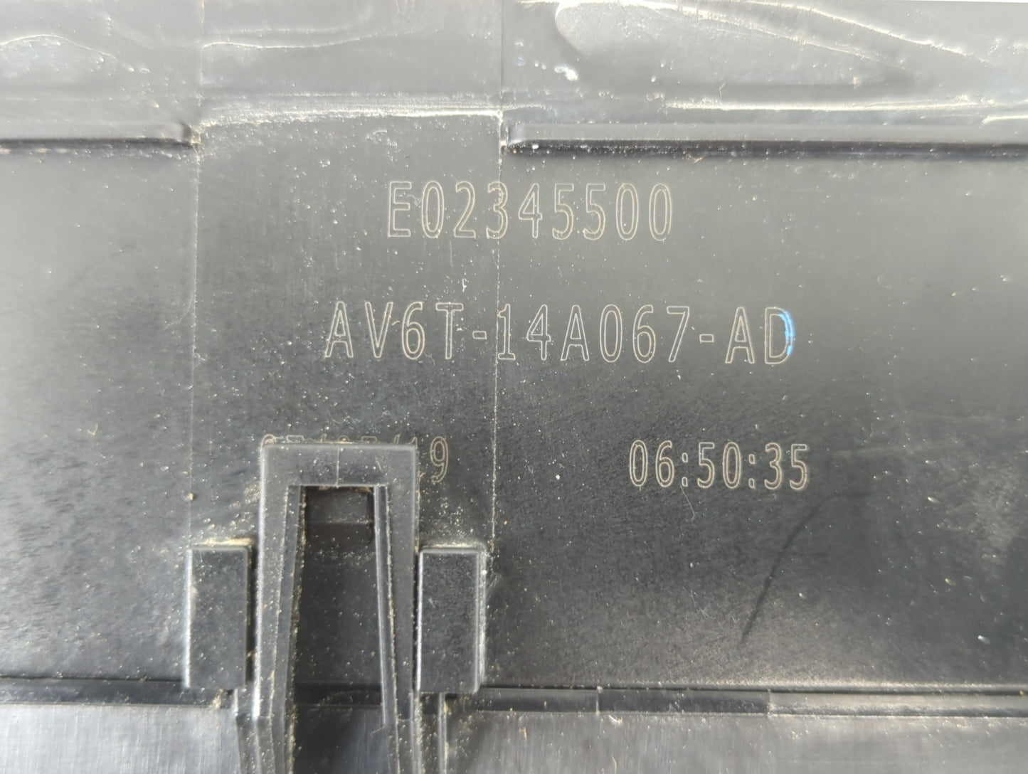 2019 Ford Escape Fusebox Fuse Box Panel Relay Module P/N:AV6T-14A067-AD Fits OEM Used Auto Parts - Oemusedautoparts1.com
