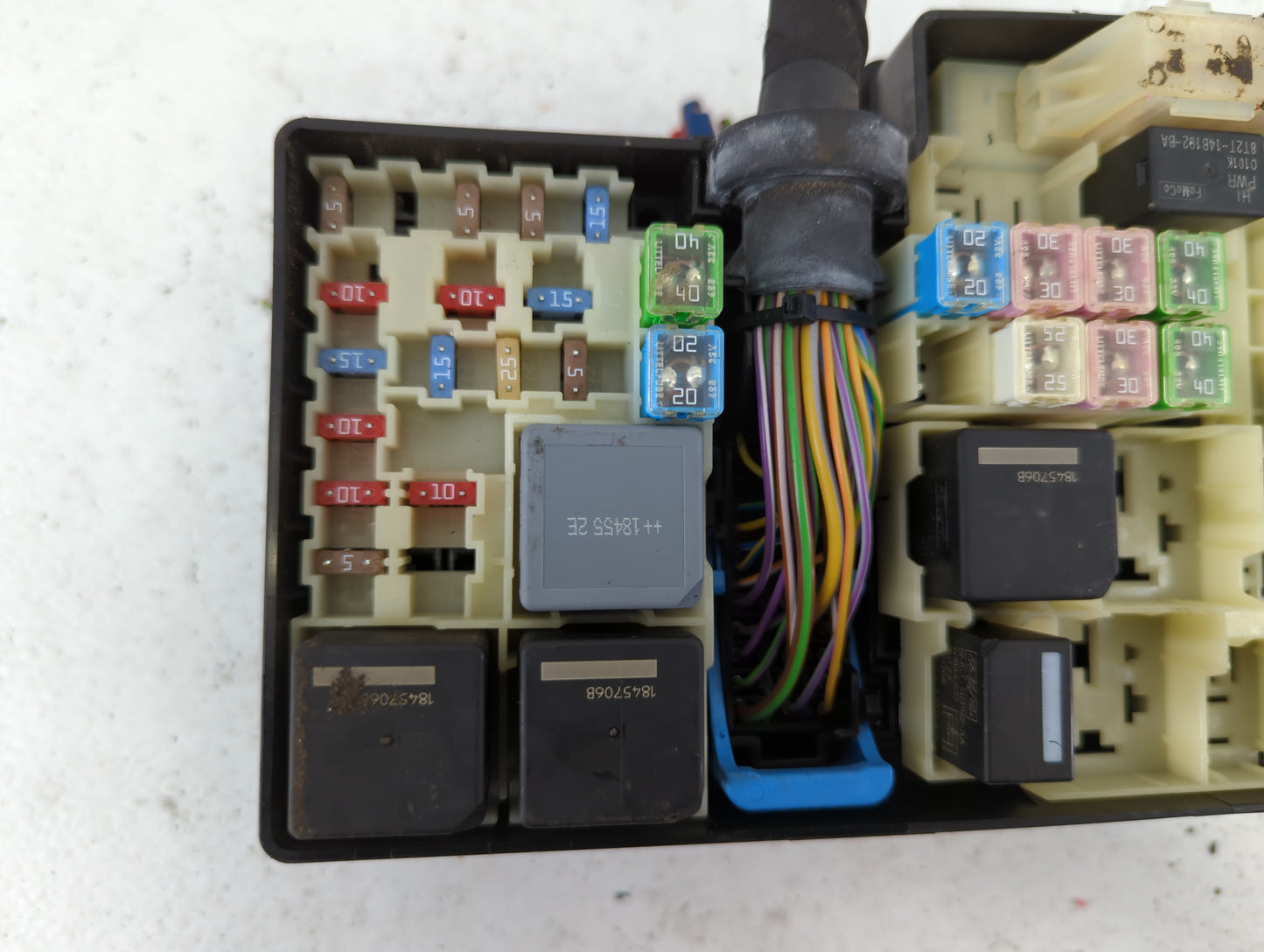 2019 Ford Escape Fusebox Fuse Box Panel Relay Module P/N:E02345500 AV6T-14A067-AD Fits OEM Used Auto Parts - Oemusedautopart