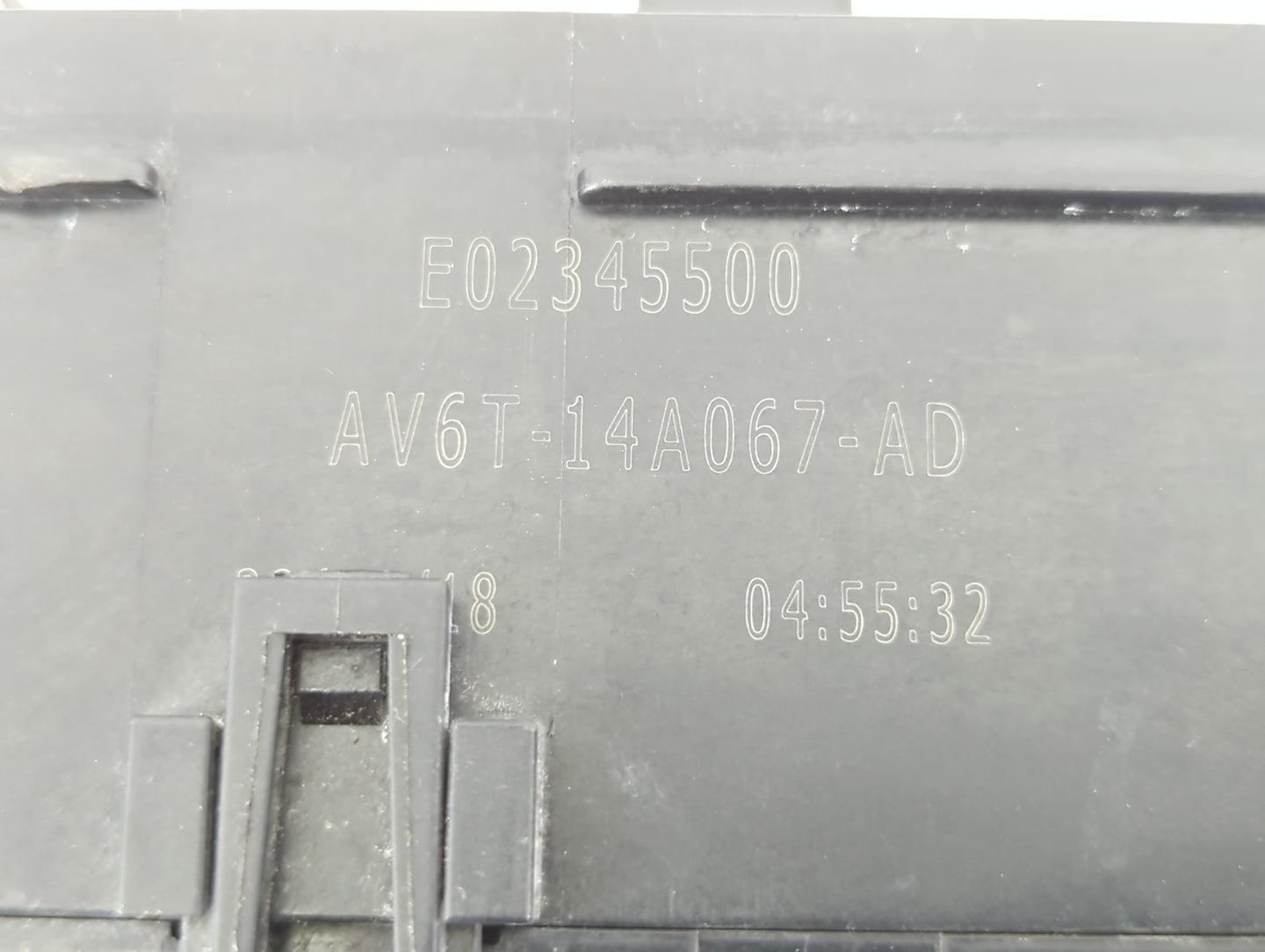 2019 Ford Escape Fusebox Fuse Box Panel Relay Module P/N:E02345500 AV6T-14A067-AD Fits OEM Used Auto Parts - Oemusedautopart