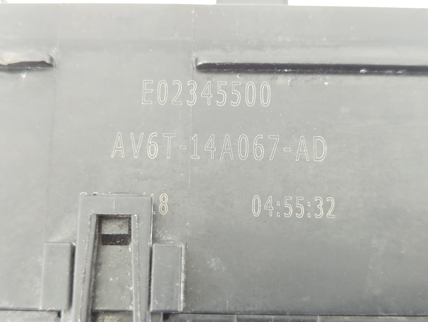 2019 Ford Escape Fusebox Fuse Box Panel Relay Module P/N:E02345500 AV6T-14A067-AD Fits OEM Used Auto Parts - Oemusedautopart