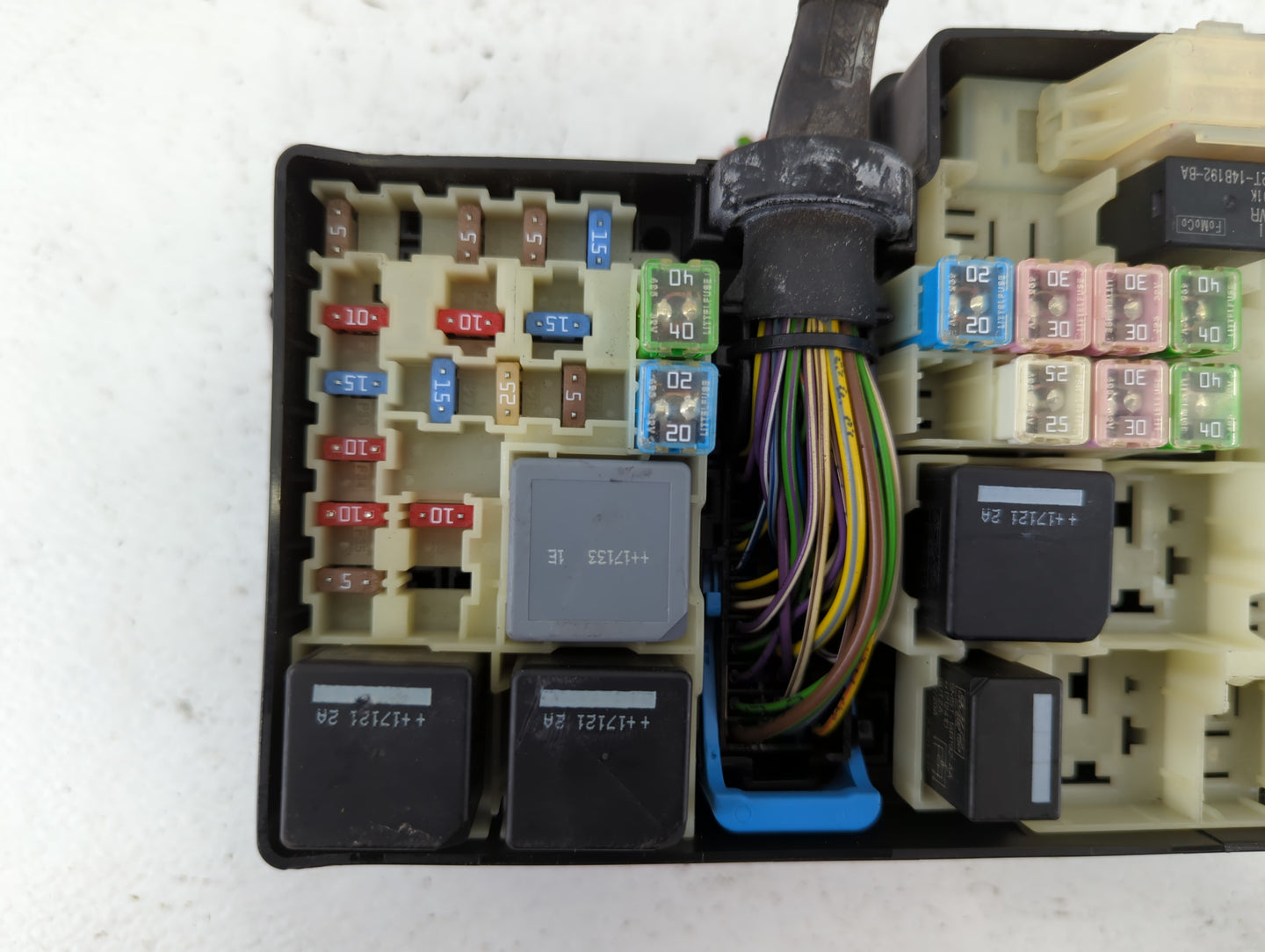 2019 Ford Escape Fusebox Fuse Box Panel Relay Module P/N:AV6T-14A142-AB E02345500, AV6T-14A067-AD Fits OEM Used Auto Parts -