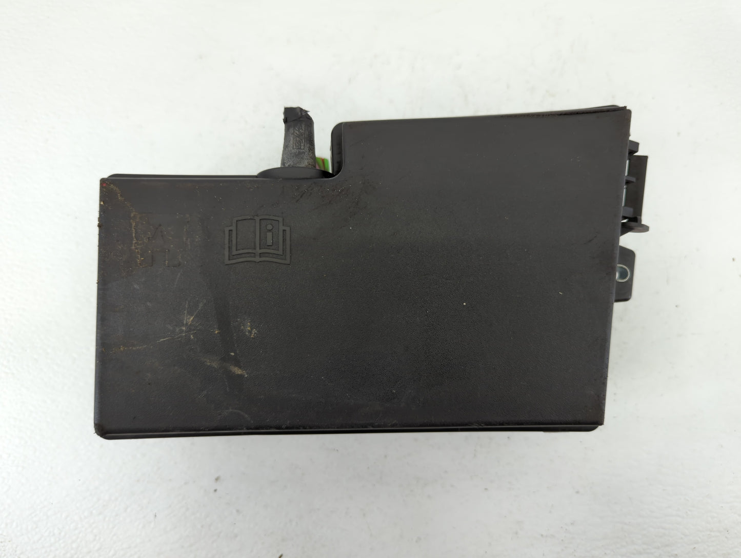 2019 Ford Escape Fusebox Fuse Box Panel Relay Module P/N:AV6T-14A142-AB E02345500, AV6T-14A067-AD Fits OEM Used Auto Parts -