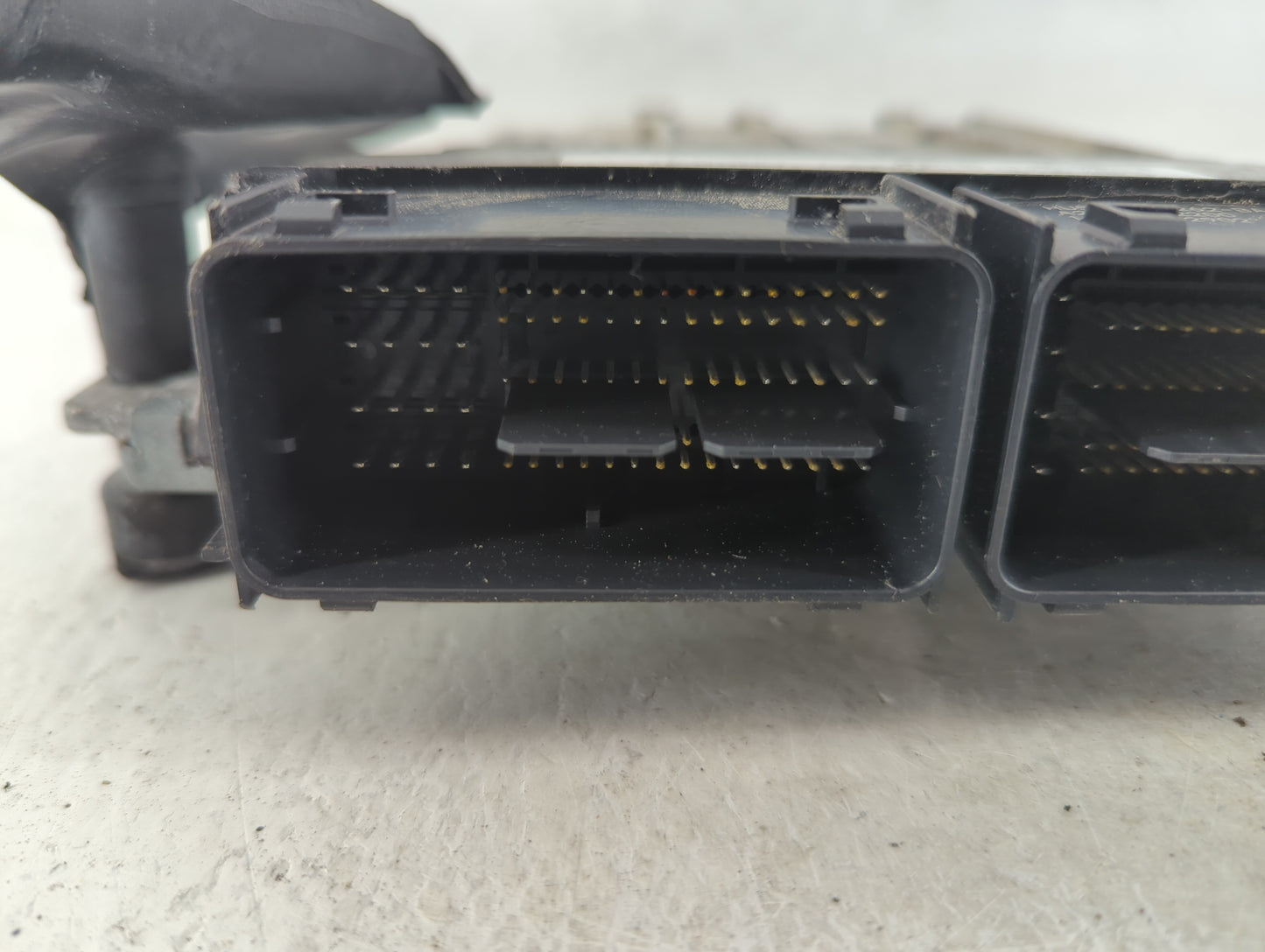 2017-2019 Ford Escape PCM Engine Control Computer ECU ECM PCU OEM P/N:FV6A-12B684-AB HJ5A-12A650-MA Fits Fits 2017 2018 2019