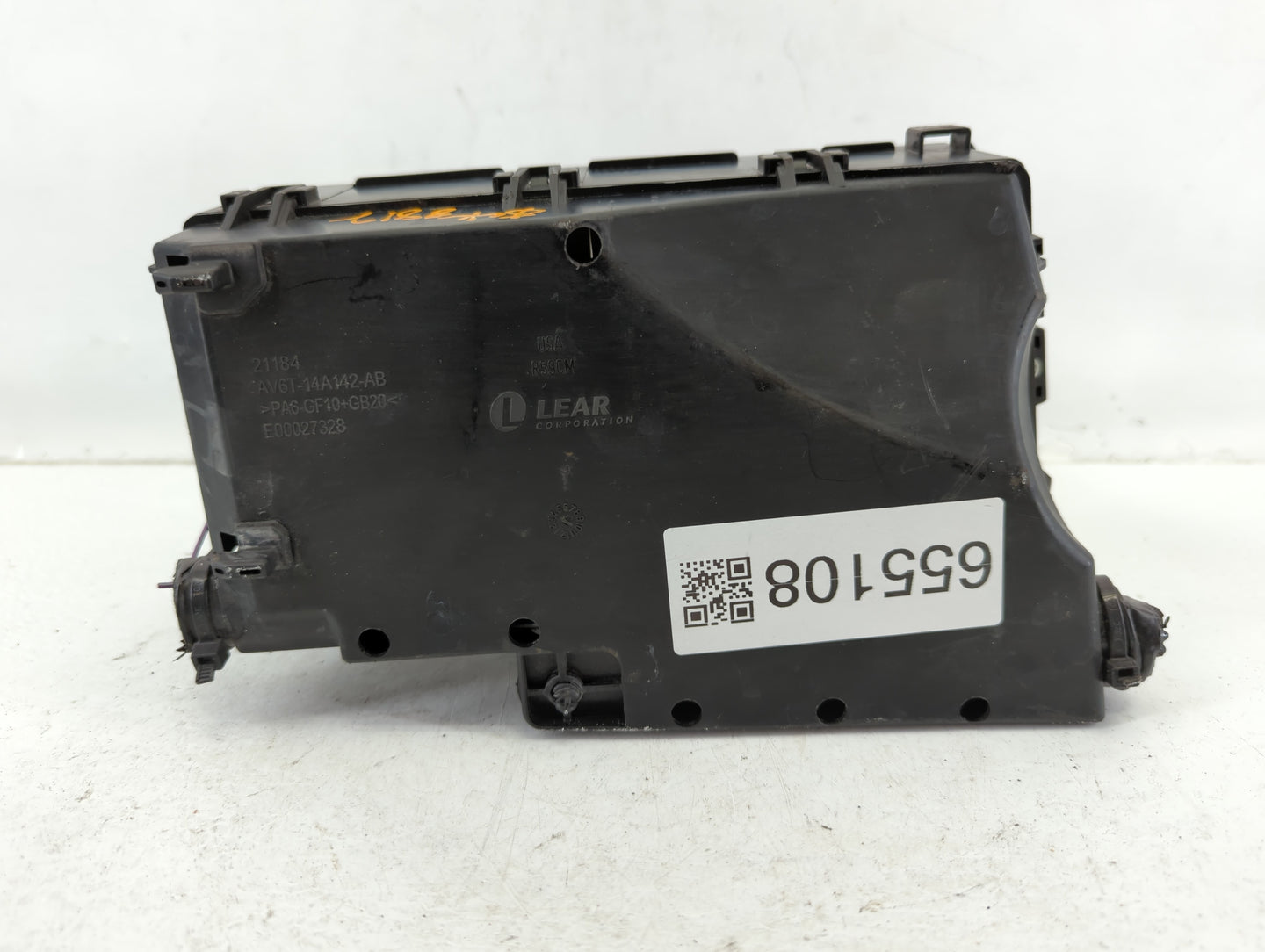 2019 Ford Escape Fusebox Fuse Box Panel Relay Module P/N:E00027328 AV6T-14A067-AC, AV6T-14A142-AB Fits OEM Used Auto Parts -