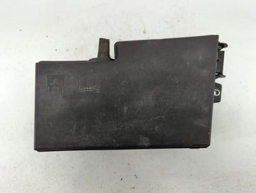 2019 Ford Escape Fusebox Fuse Box Panel Relay Module P/N:E00027328 AV6T-14A067-AD, AV6T-14A142-AB Fits OEM Used Auto Parts -